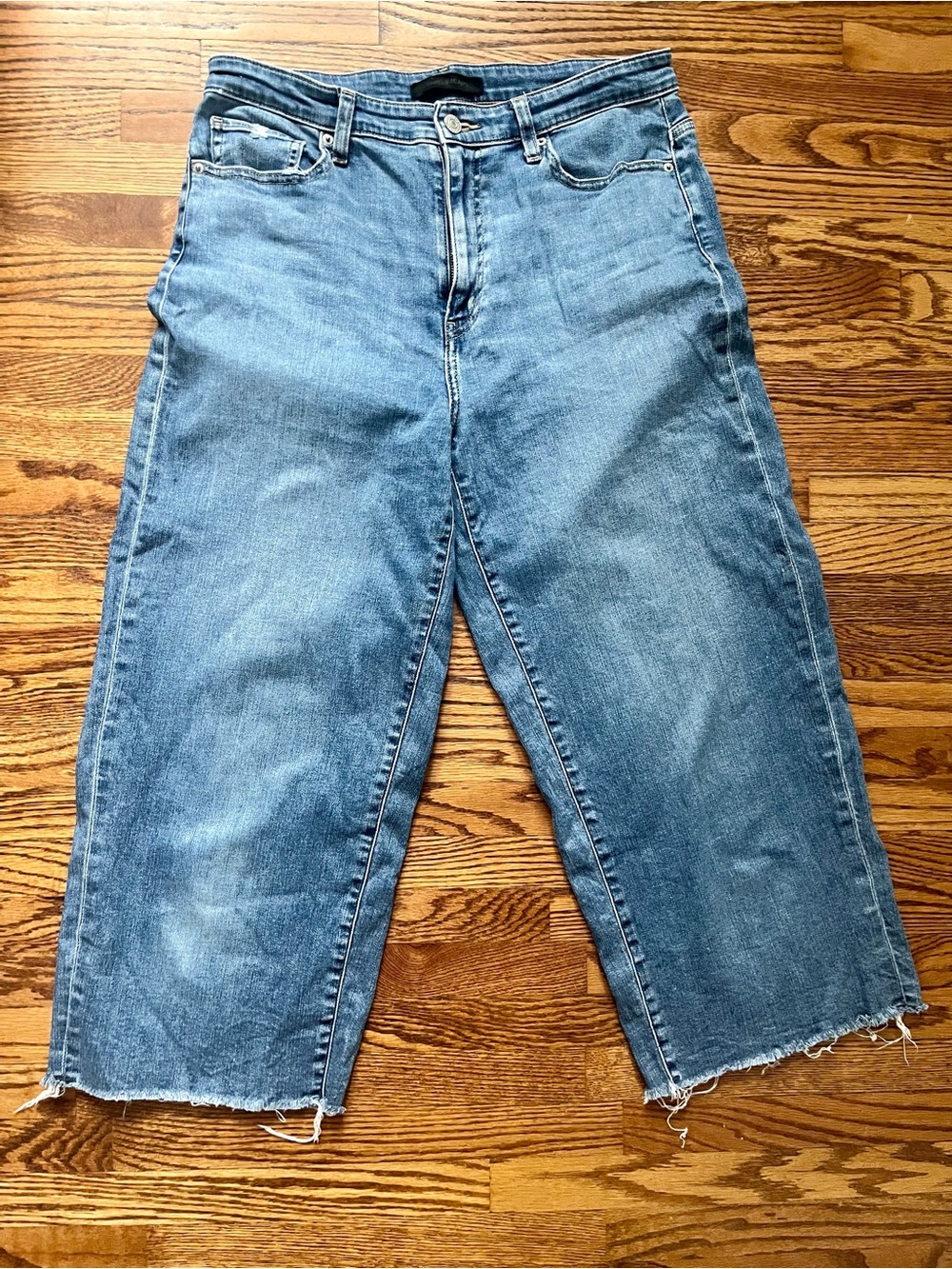 Uniqlo Wide Leg Cropped Jeans